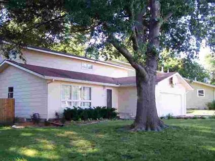 $224,000
Manhattan, Wonderful Four BR, Two BA home in nice area