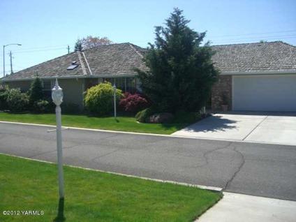 $224,500
Yakima Real Estate Home for Sale. $224,500 3bd/2ba. - Ann Fraley of