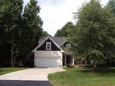 $224,900
Craftsman style bungalow in the Flowers area of Clayton, NC
