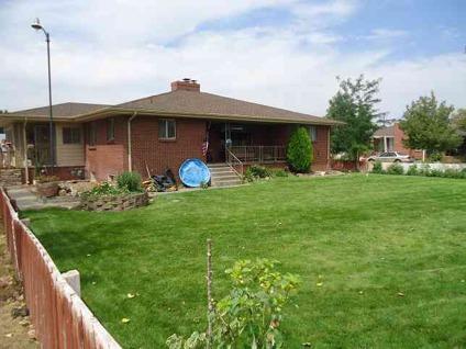 $224,900
Fort Lupton 3BR 2BA, COUNTRY LIVING IN THE CITY!You'd never