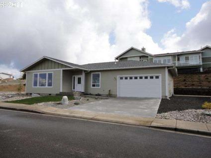 $225,000
Coos Bay, Brand new home. 3 Bedrooms, 2 baths with a great