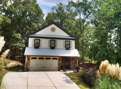 $225,000
Darling 2010 Two Story across from Lake Lanier, near Aqualand