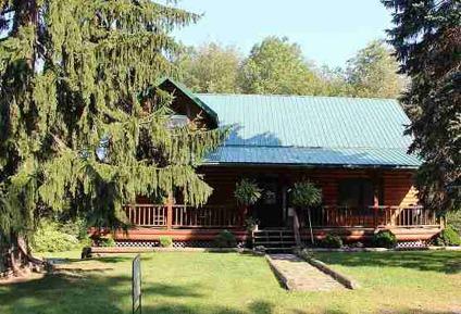 $225,000
Lock Haven 3BR 2BA, A beautiful log Home in move-in
