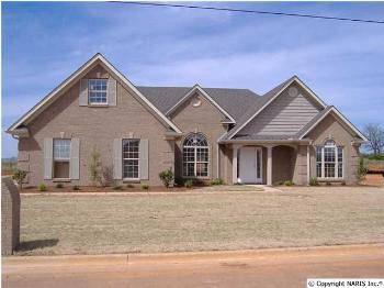 $225,000
Madison 4BR 2.5BA, BEAUTIFUL HOME WITH FORMAL DINING