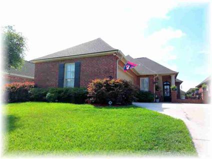 $225,000
Prairieville 3BR 2BA, WELL MAINTAINED 5 year old home in