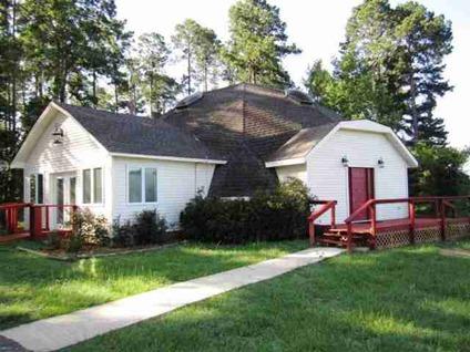 $225,000
West Monroe Real Estate Home for Sale. $225,000 3bd/3ba. - Sharon Ouchley of