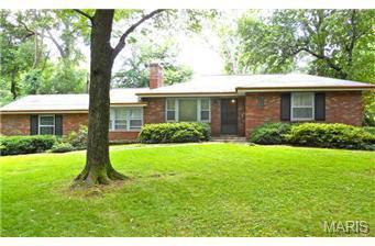 $225,000
Wonderful Warson Woods location! Home is waiting for your updates!