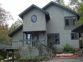 $228,900
Medford 2BR, Nice home with a country feel out on Pioneer