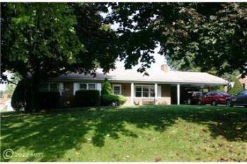 $229,000
Hagerstown, Spacious 3 bedroom, 2 Bath Ranch home with over
