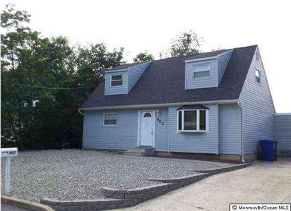 $229,000
Toms River, GREAT 4 BEDROOM 1.5 BATH CAPE. MUST SEE!