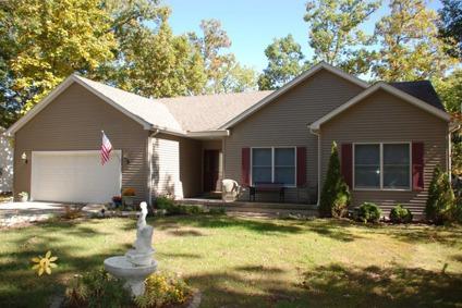 $229,500
Lake Front home in golf course community