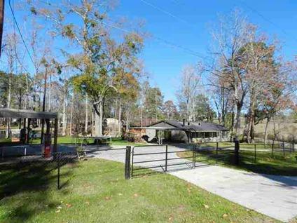 $229,500
Longview 3BR 2BA, WATERFRONT ON HIWAY LAKE IN HALLSVILLE