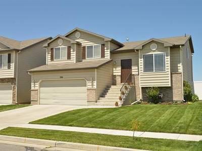 $229,870
Home For Sale - 996 W York Dr, North Salt Lake, UT