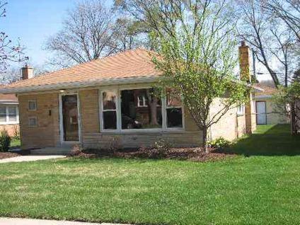 $229,900
1 Story, Ranch - WESTCHESTER, IL