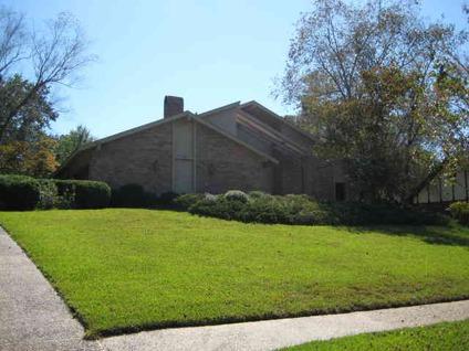 $229,900
Hattiesburg 3BR 2BA, Lovely contemporary home with a warm
