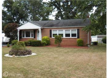 $230,000
La Plata 3BR 1.5BA, GREAT PRICE FOR AN ALL BRICK HOME IN