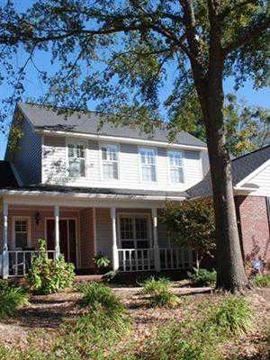 $232,000
2 Story Home Located in Oak Ridge Subdivision.