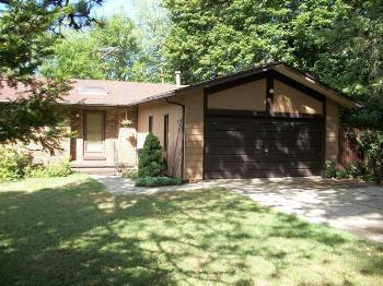 $235,000
Ann Arbor 4BR 2BA, Bright and airy home in Huron River