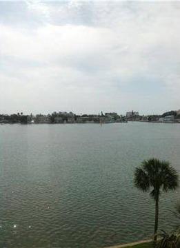 $235,000
Clearwater 2BA, Corner Unit with 3 Bedrooms and View of