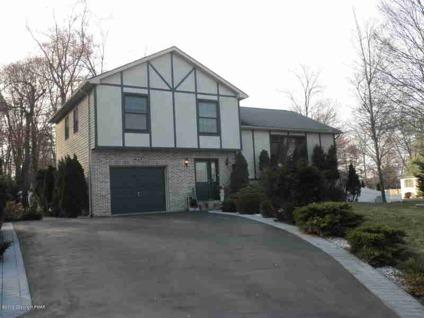 $235,000
Detached, Split Level,Tudor - Stroudsburg, PA