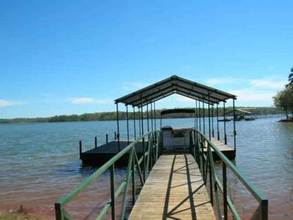 $235,000
Lavonia, EXCEPTIONAL LAKE FRONT LOT IN AN ESTABLISHED