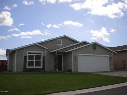 $235,000
Yakima Real Estate Home for Sale. $235,000 3bd/2ba. - Nancy Nulph of