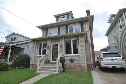 $238,500
Colonial Home For Sale in Collingswood!