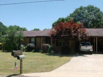$239,000
Atkins 3BR 3BA, Listing agent and office: Yvonda Kissinger