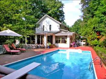 $239,000
Private Home with a Pool