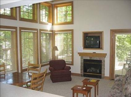 $239,500
Traverse City, Boyne Mt condo with a total of four bedrooms