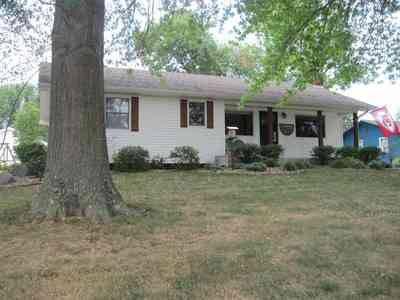 $239,900
Beautiful 3 Bed Home on Full Basement (Approx 2188 Sq Ft Total) with Many
