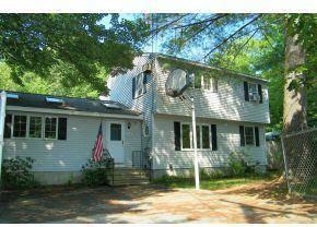 $239,900
Concord, EAST CONCORD! Move-in ready! Very nice 3 BR 2 Bath
