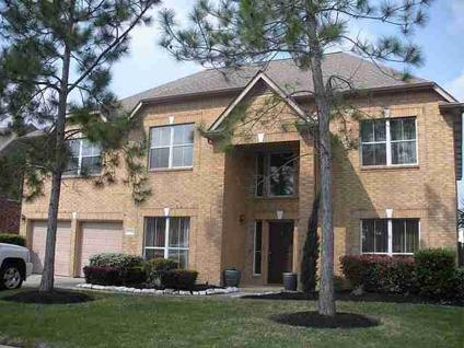 $239,900
Pearland 5BR 3.5BA, OUTSTANDING LANDSCAPING GREETS YOU AS