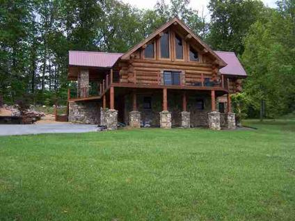 $239,900
Piney Flats 3BR 2BA, 1900 square foot log home with lake