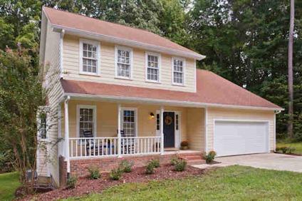 $244,900
Cary, Move right in! Welcome home to this sweet 3 bedroom
