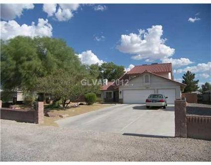 $248,000
Beautiful home boasts over 2300 sq ft,kitchen has all newer appliances