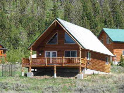 $249,000
Custom log sided Two BR cabin, Two BA, located in the BigHorn Hills Estates