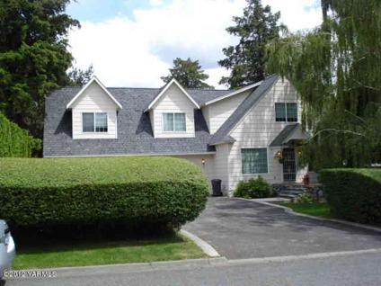 $249,000
Yakima Real Estate Home for Sale. $249,000 3bd/2.50ba. - Thomas Clark of