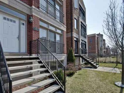 $249,900
1/2 Duplex - Chicago, IL