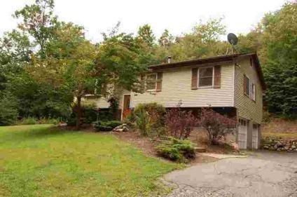 $249,900
3 bedroom, low taxes! Close to 3 golf courses!