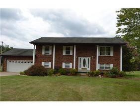 $249,900
Brick split level home on the river perfect...