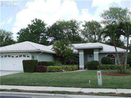 $249,900
Fort Myers, This beautiful 3 bedroom 2 bath home was built