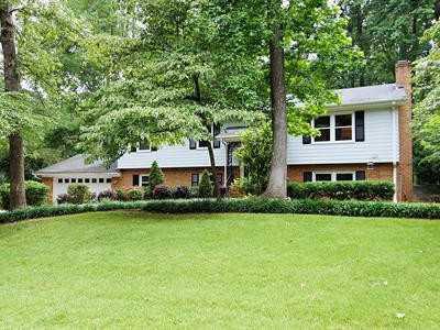 $249,900
Gorgeous Split Level in the Heart of Cary