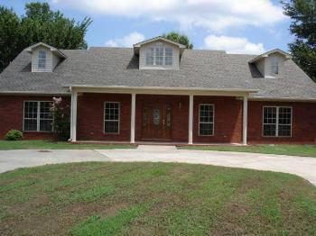 $250,000
Russellville 4BR 3BA, Listing agent and office: Sue Ann