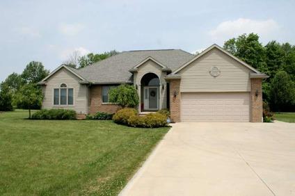 $253,200
Willard, Awesome 3 bedroom, 2.5 bath ranch with many
