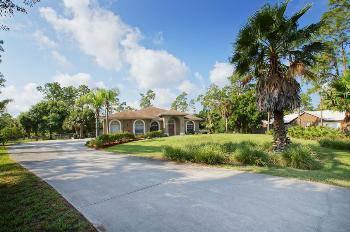 $259,000
North Fort Myers 4BR 2BA, Nestled on a 1 acre lot on a quiet
