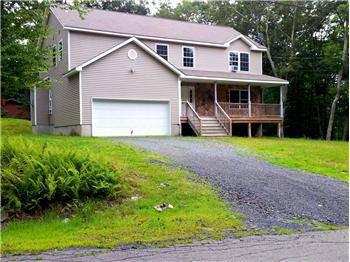 $259,529
Picture Perfect, 5 Year New Colonial Home!!!