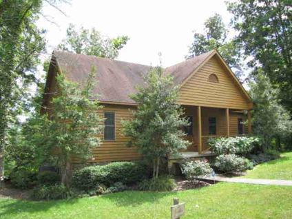 $259,900
Burnside 4BR 4.5BA, This immaculate home has beautiful wood