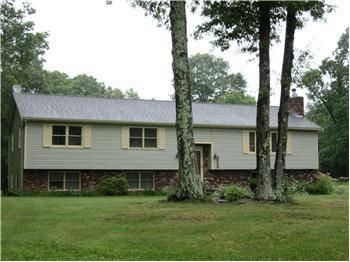 $259,900
Need Space? 3300 SQ FT w/InLaw possibilities!