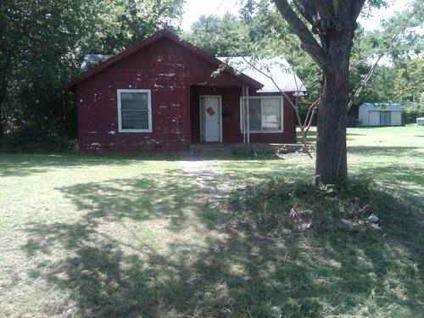 $25,000
1.3 Acres and a House For Sale in Bonham TX